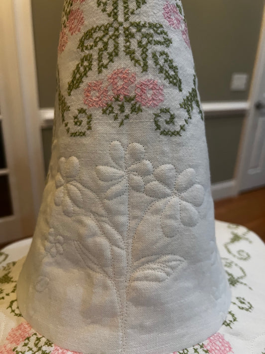 Light pink and green witches hat